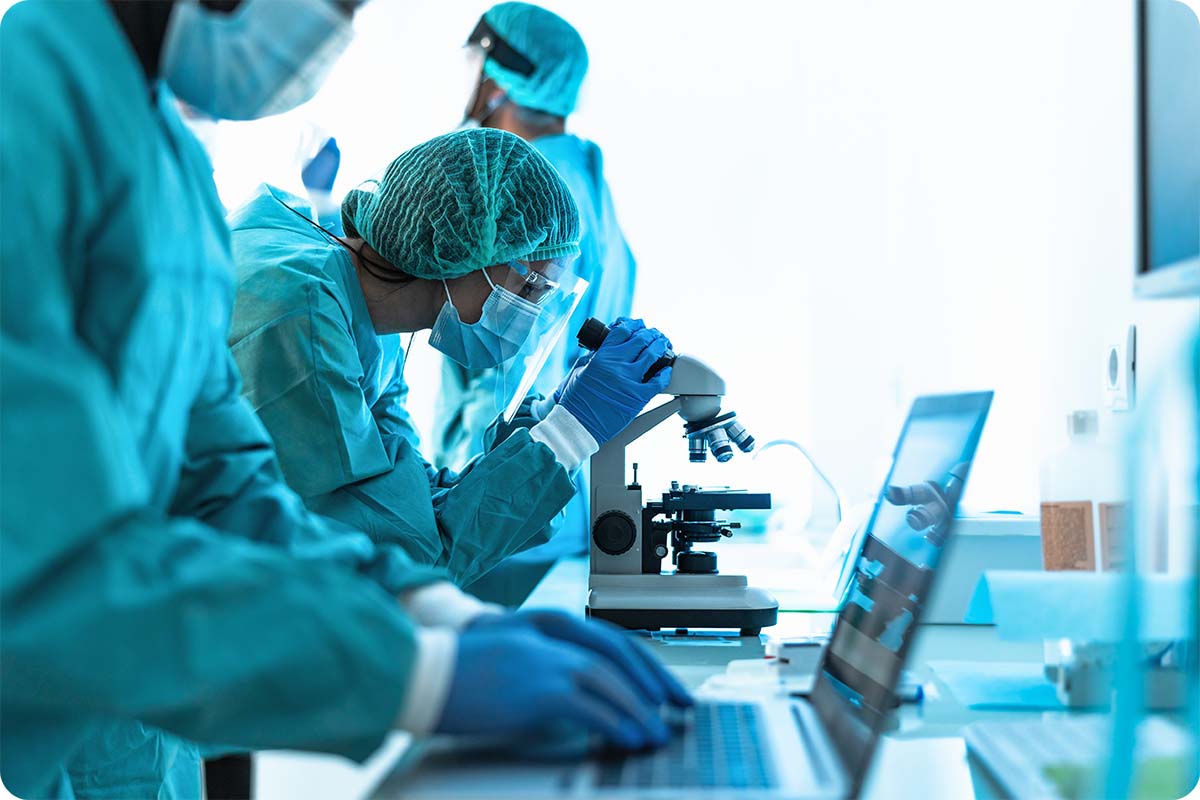 Lab technician professionals using Verified Peptides 99% pure peptides in a lab.